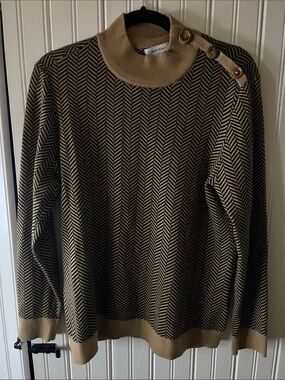 Calvin Klein Women’s Tan & Black Herringbone Button-Shoulder Sweater